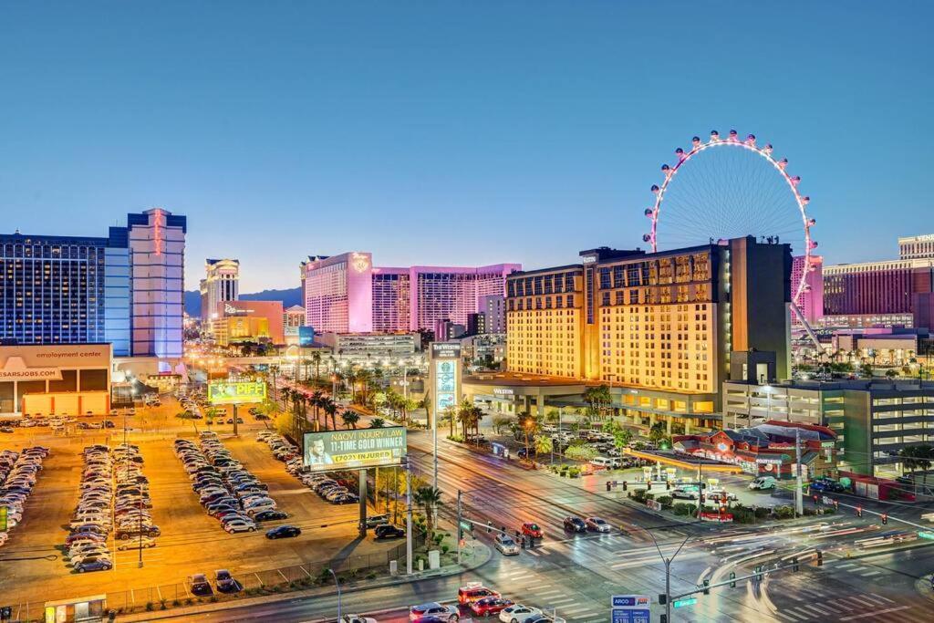 Ultimate Las Vegas Getaway One Bedroom Suite With Balcony, Kitchen, Gym, Pool & Free Parking Exterior foto